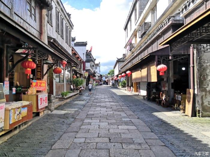 海口一水果店“缺斤短两”多收了30元 市场监管部门：罚2000元